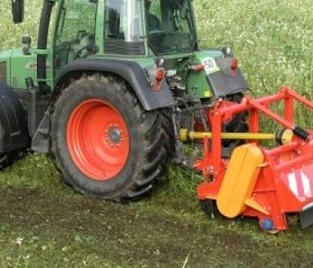 Pļaujmašīna Ducker UM - Agrotehnika Smiltene, SIA