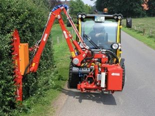 Ceļmalu un grāvju pļāvējs Ducker KBM 350